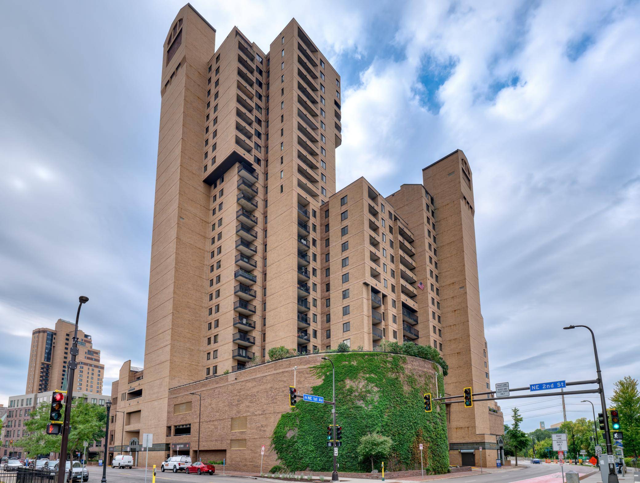 20 2nd ST NE #P2704, Minneapolis, MN 55413
