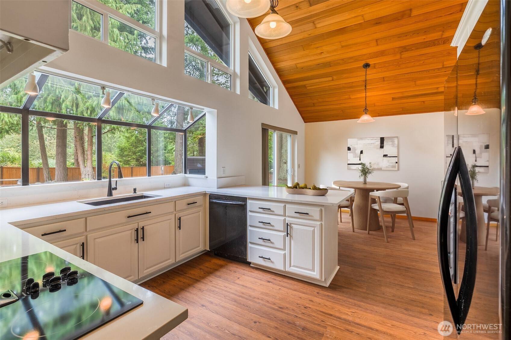 19519 6th Street Ct E, Lake Tapps, WA 98391