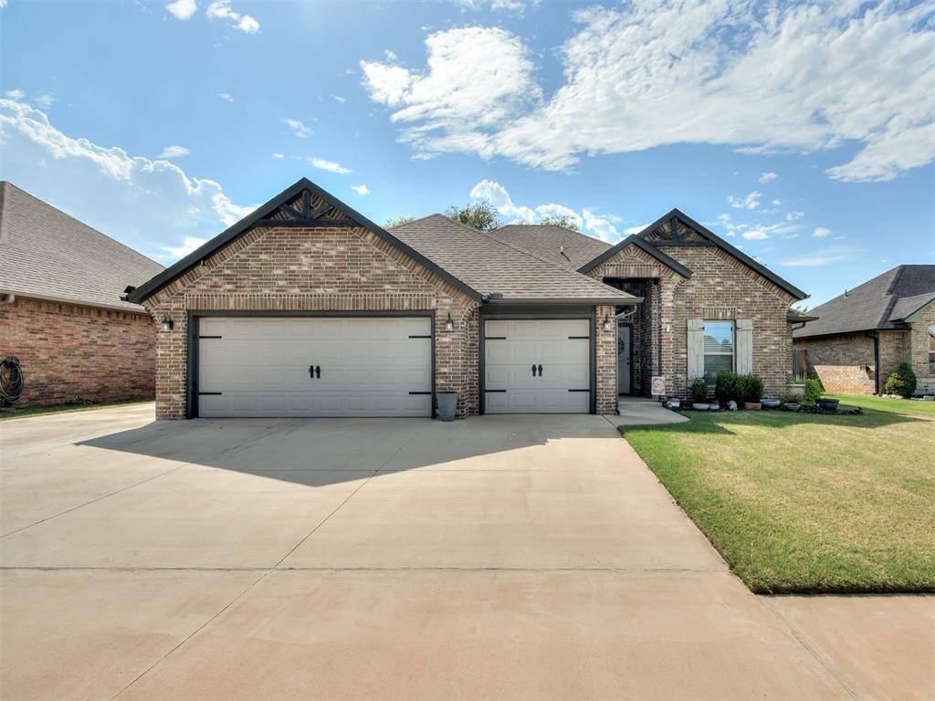 2201 Sycamore Creek AVE, Yukon, OK 73099
