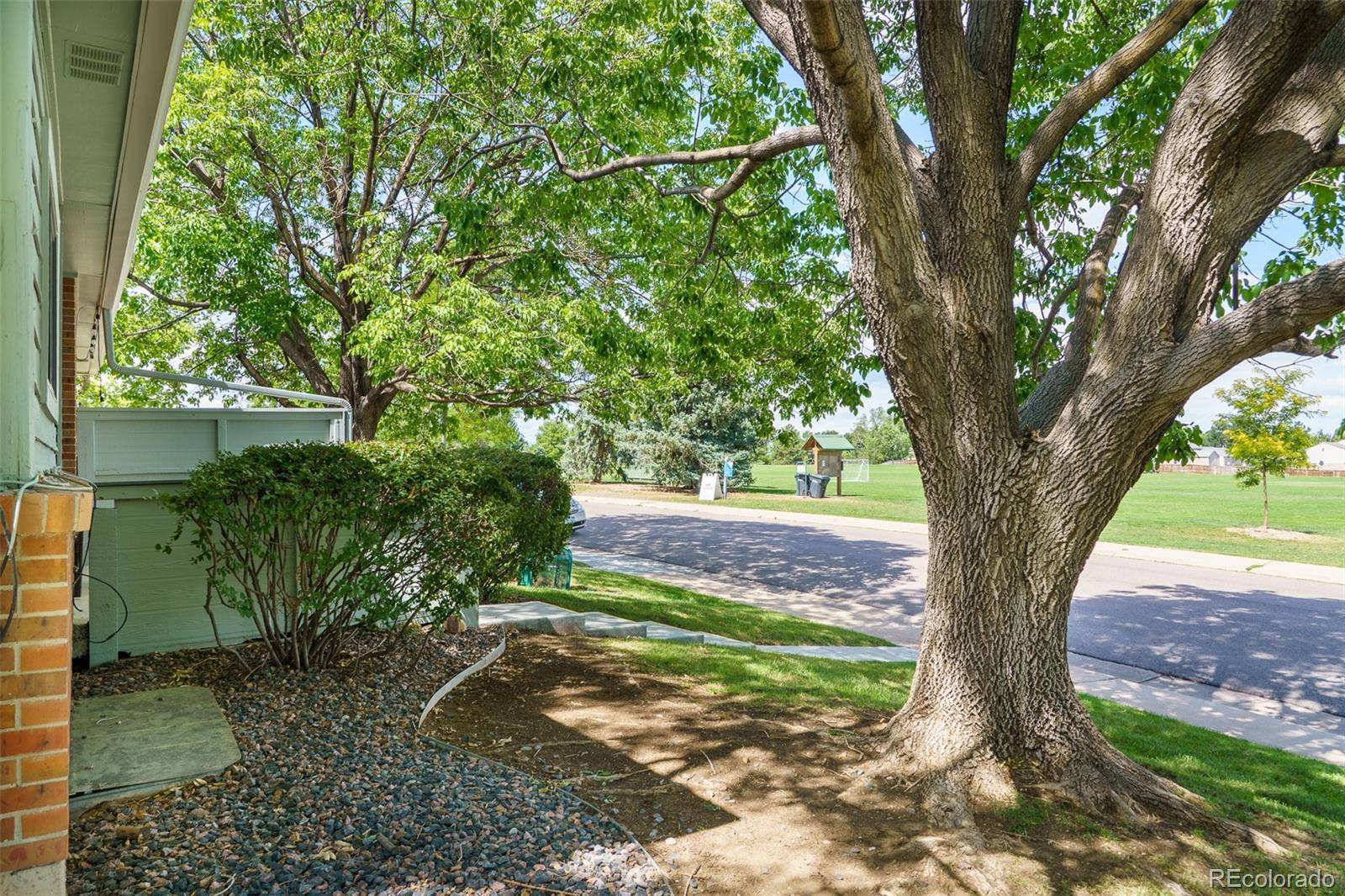 3147 E Long CIR, Littleton, CO 80122