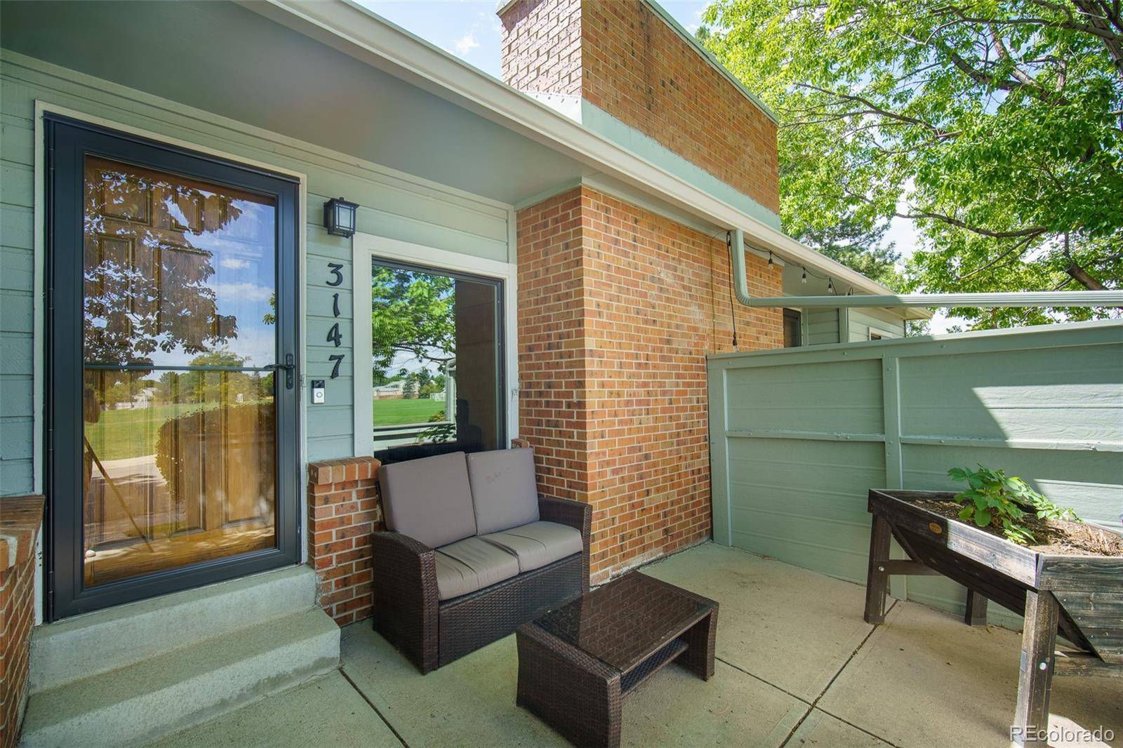 3147 E Long CIR, Littleton, CO 80122