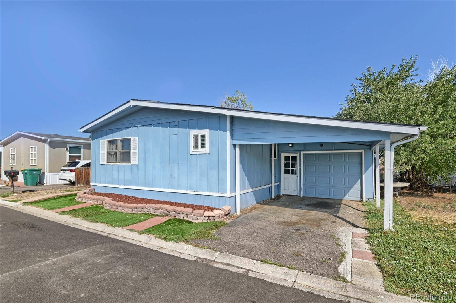 2813 Oriole ST, Denver, CO 80260