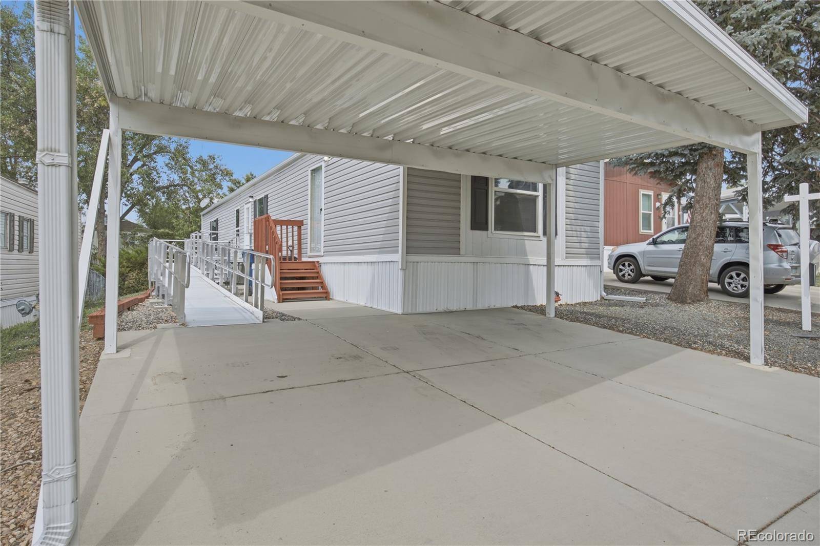 1801 W 92nd AVE, Denver, CO 80260
