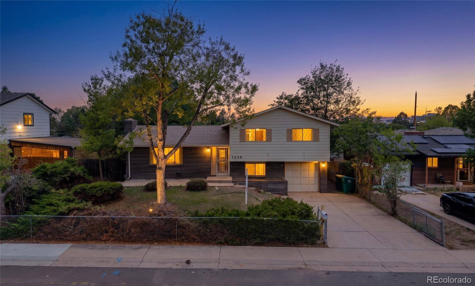 1259 Dearborn ST, Aurora, CO 80011