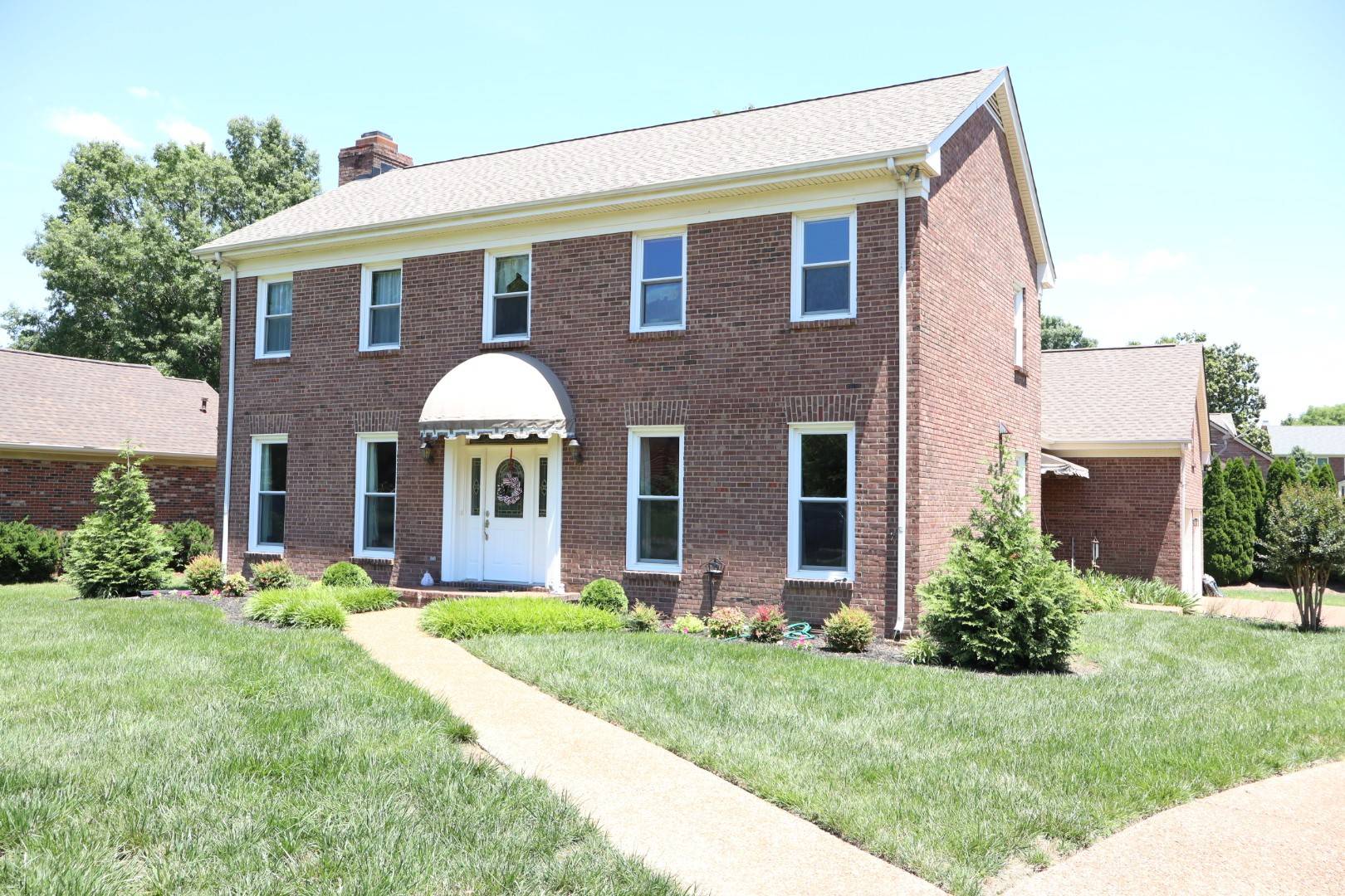 1505 Holmes Cir, Franklin, TN 37064