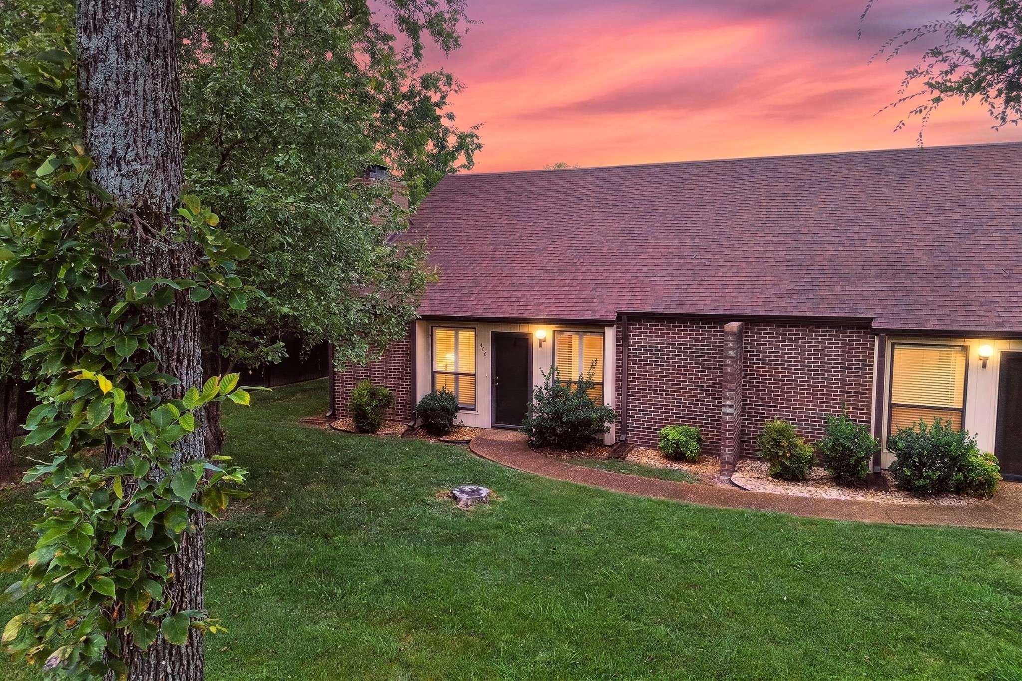 416 Castlewood Ln, Lebanon, TN 37087