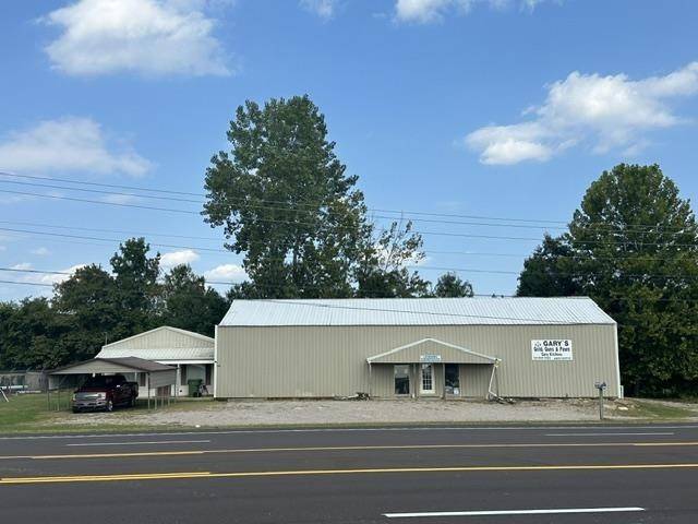 1058 MULBERRY AVE, Selmer, TN 38375