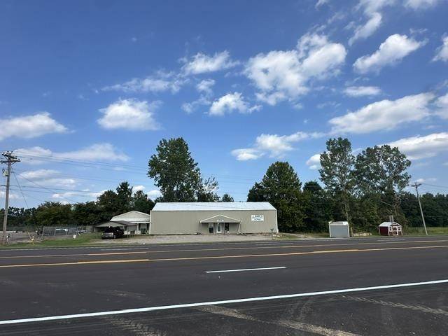 1058 MULBERRY AVE, Selmer, TN 38375