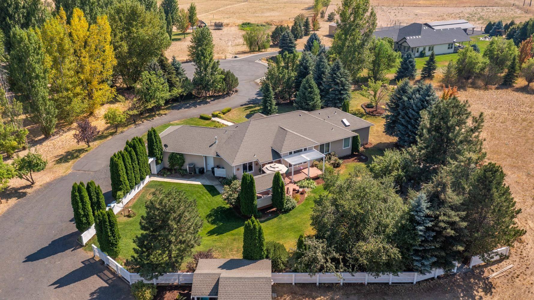 1708 W Cinnibar Ln, Spokane, WA 99224