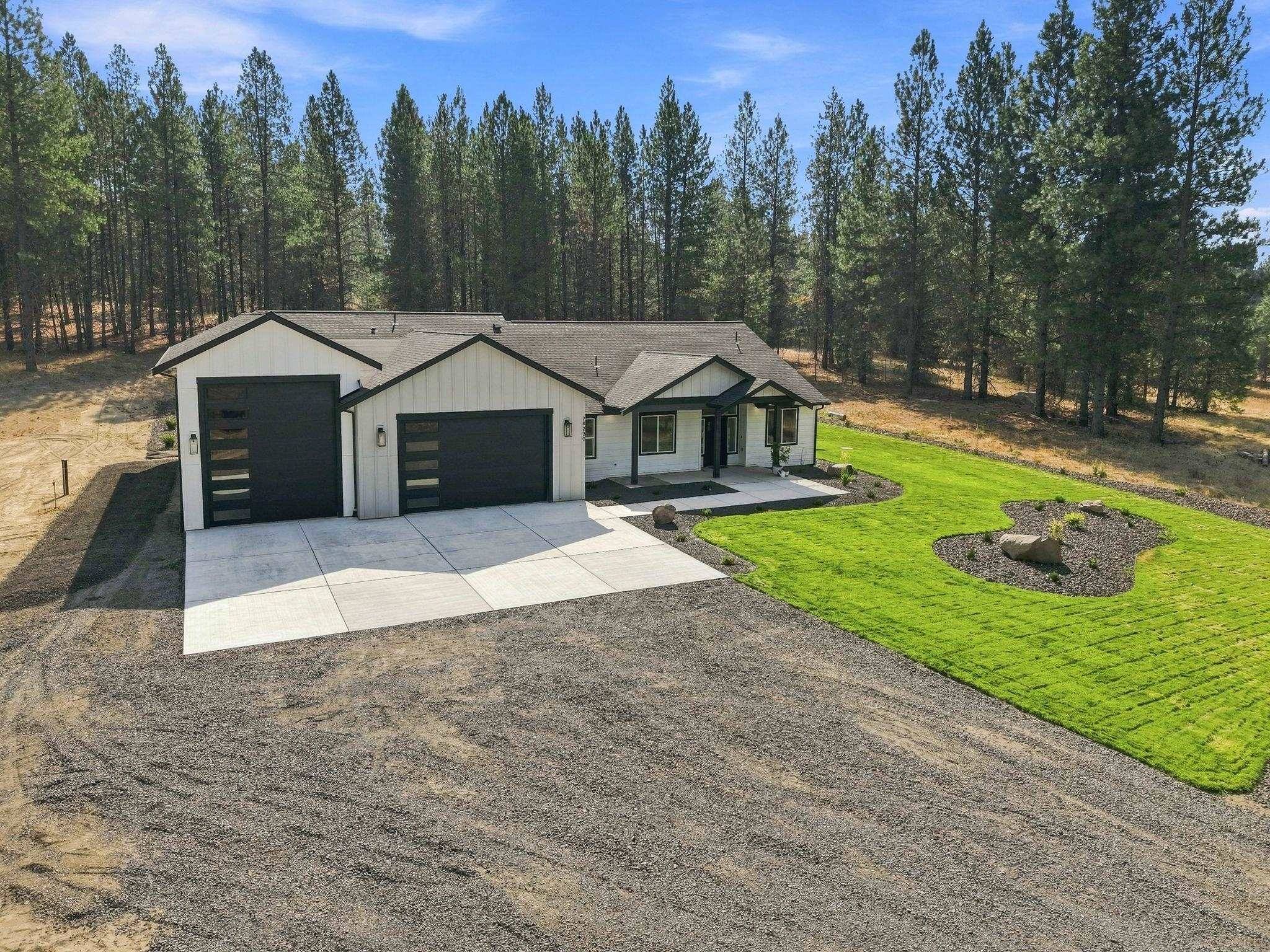 28230 N Hardesty Rd, Chattaroy, WA 99003