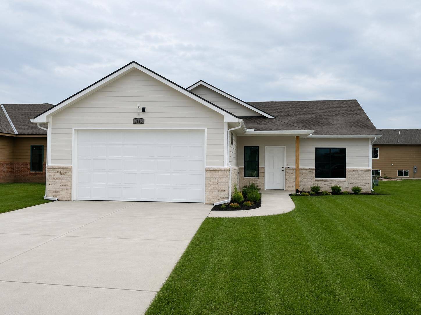 5115 N Toben Ct, Bel Aire, KS 67226