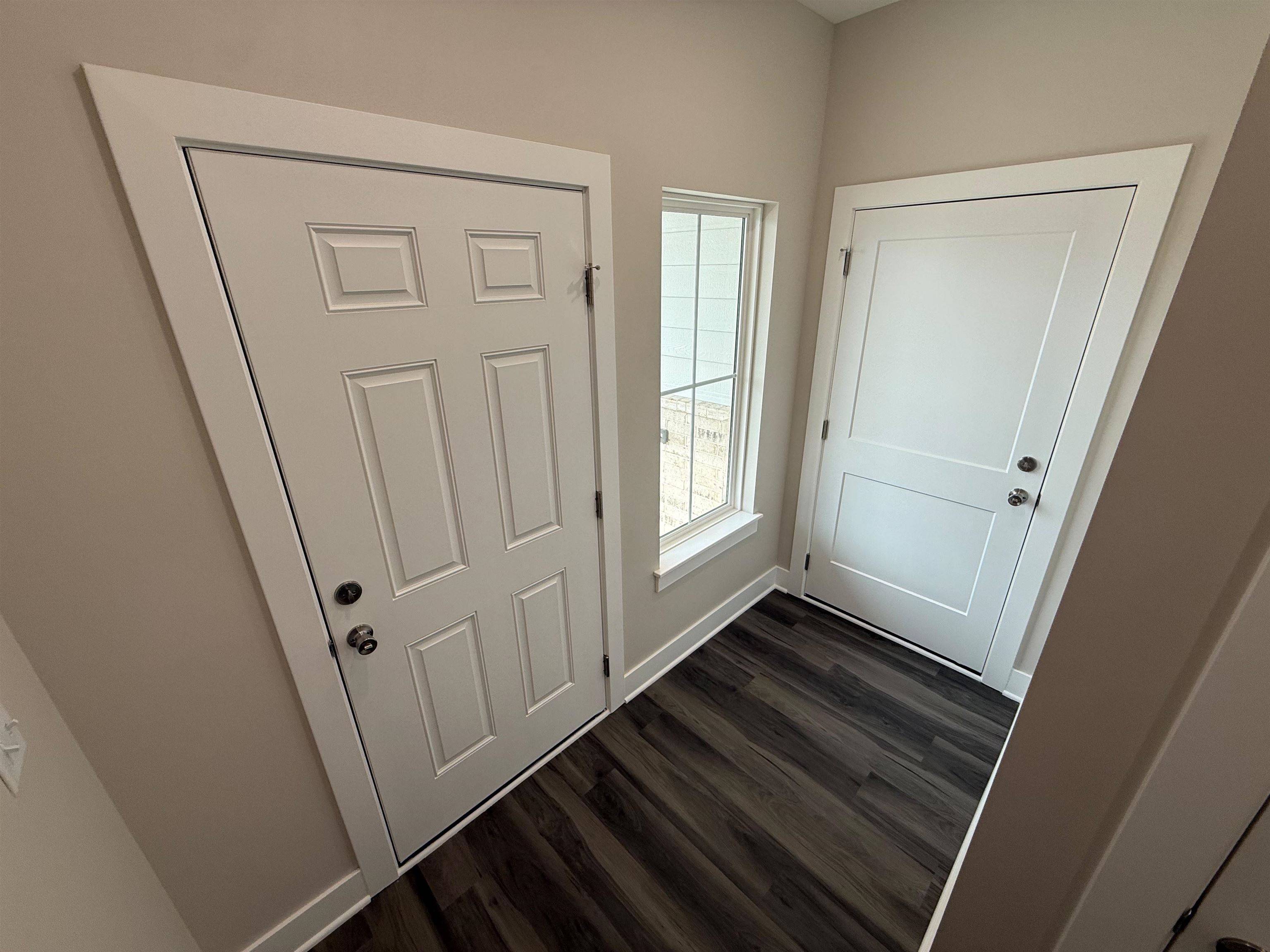 5115 N Toben Ct, Bel Aire, KS 67226