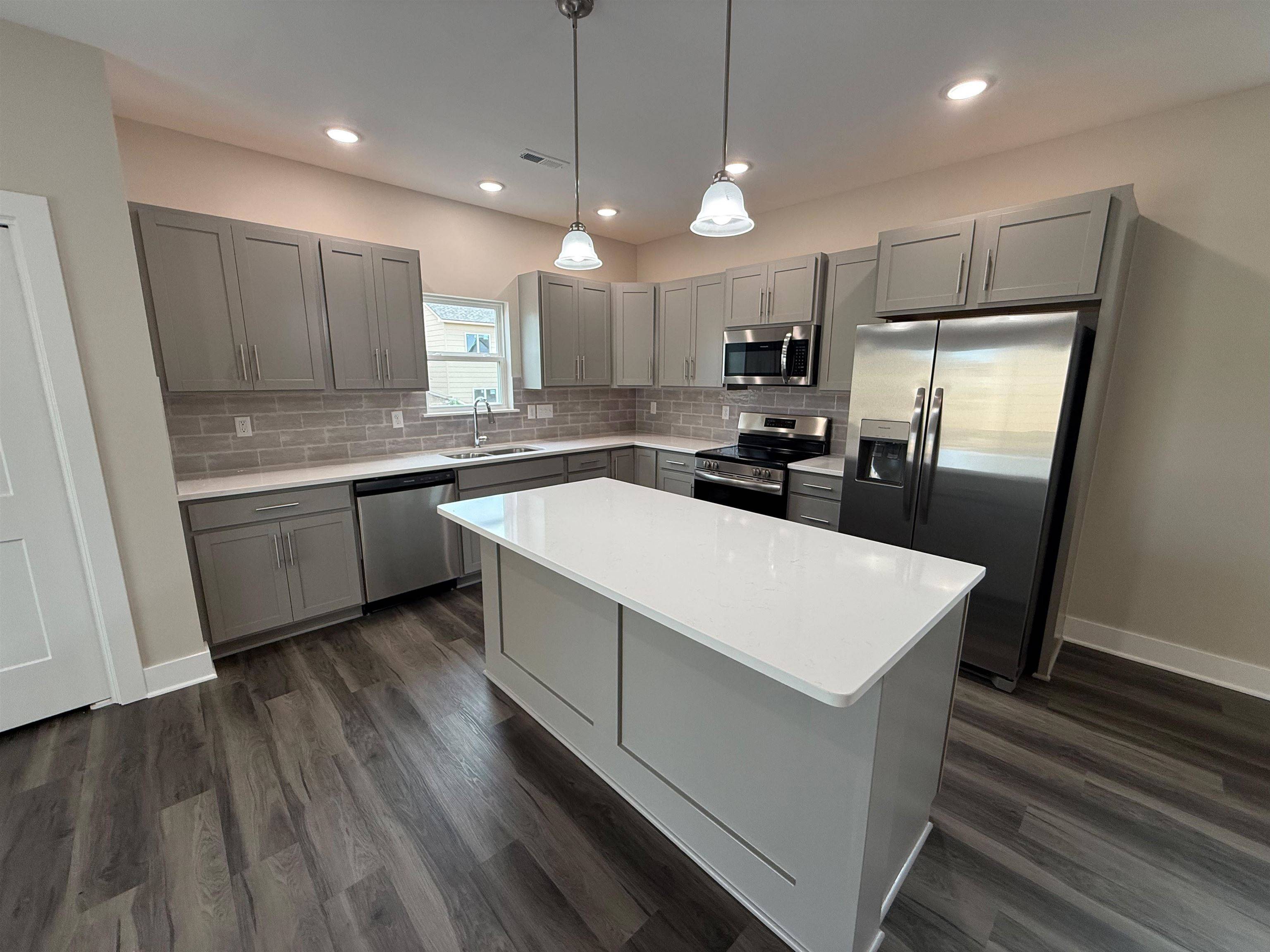 5115 N Toben Ct, Bel Aire, KS 67226
