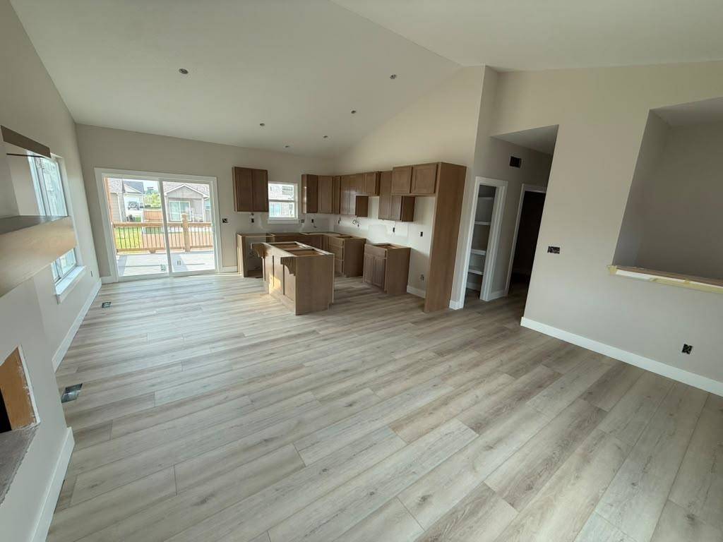 5061 N Toben Ct, Bel Aire, KS 67226-1341