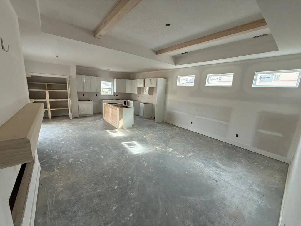 5103 N Toben Ct, Bel Aire, KS 67226