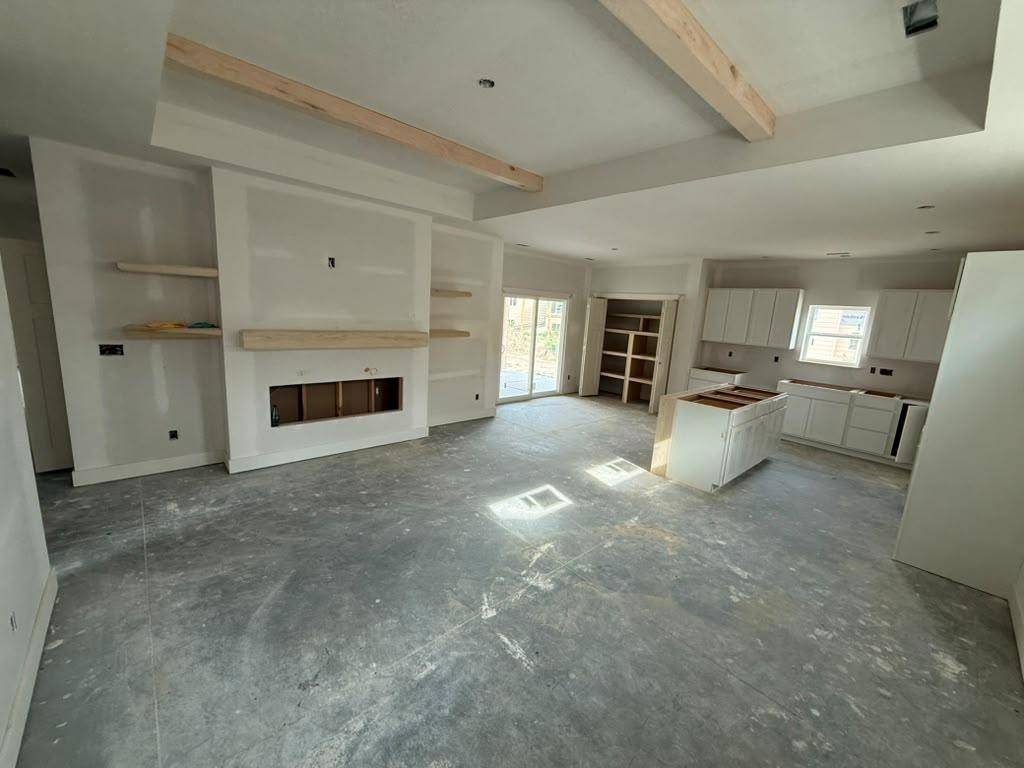 5103 N Toben Ct, Bel Aire, KS 67226