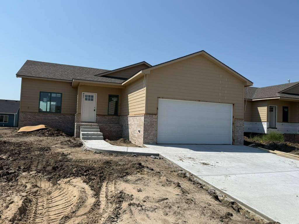 8991 N Joshua St, Bel Aire, KS 67226