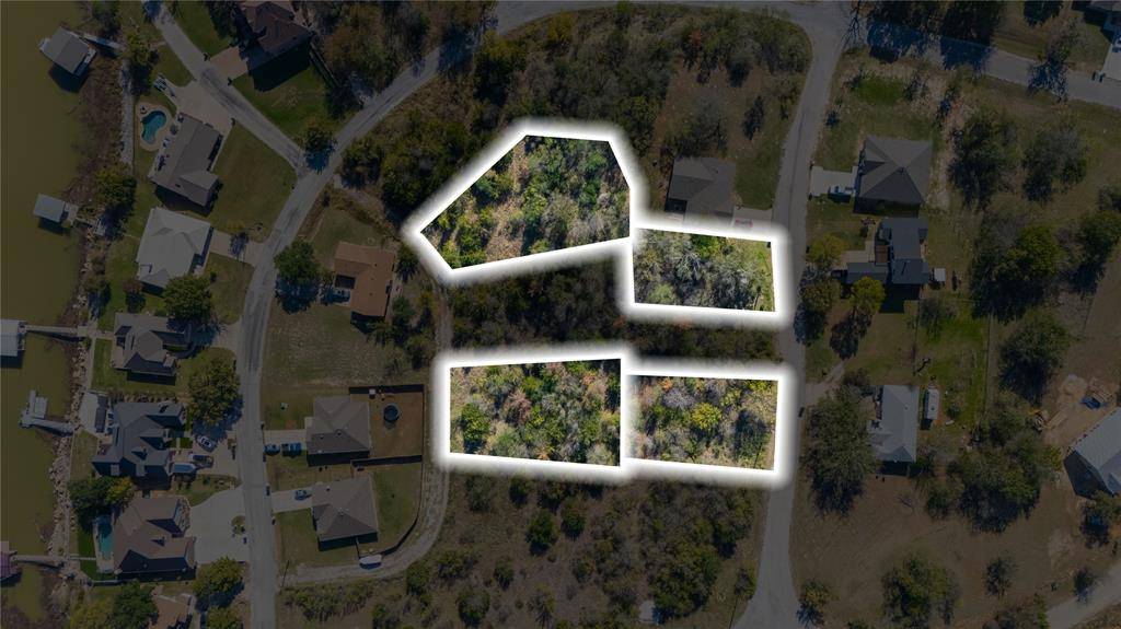 15 Bayside Drive, Runaway Bay, TX 76426