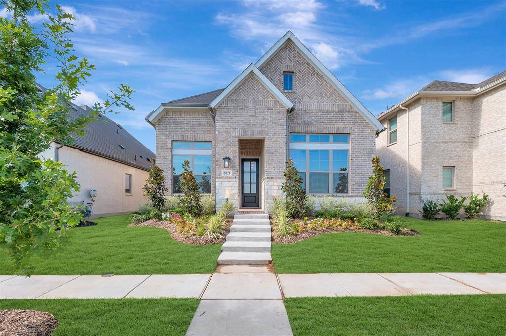 2021 Mack Avenue, Van Alstyne, TX 75495