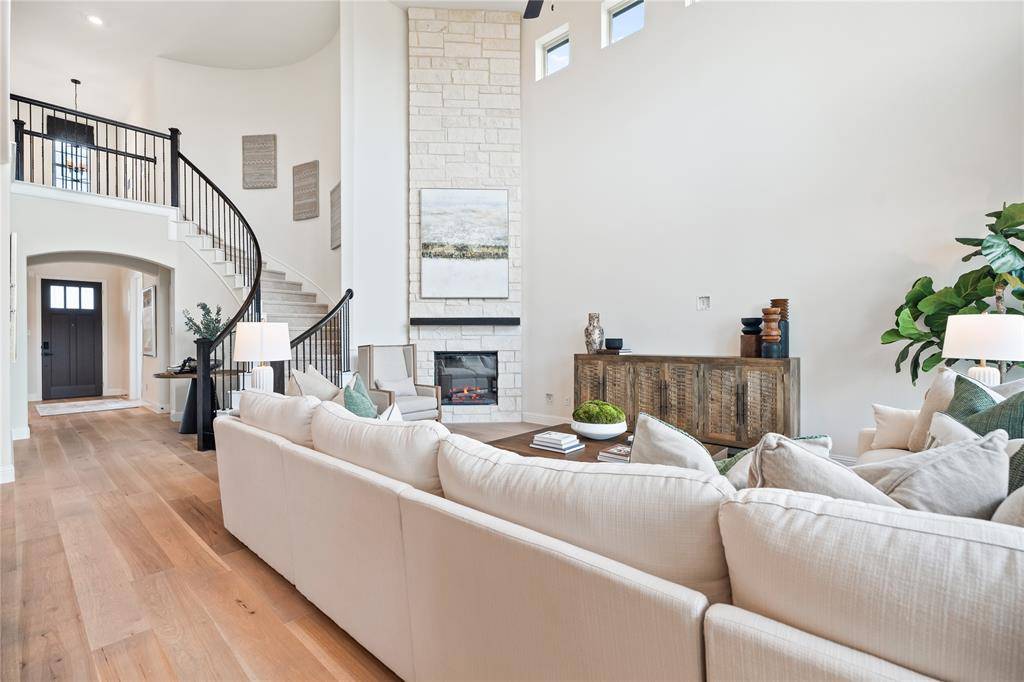314 Symphony Avenue, Forney, TX 75126
