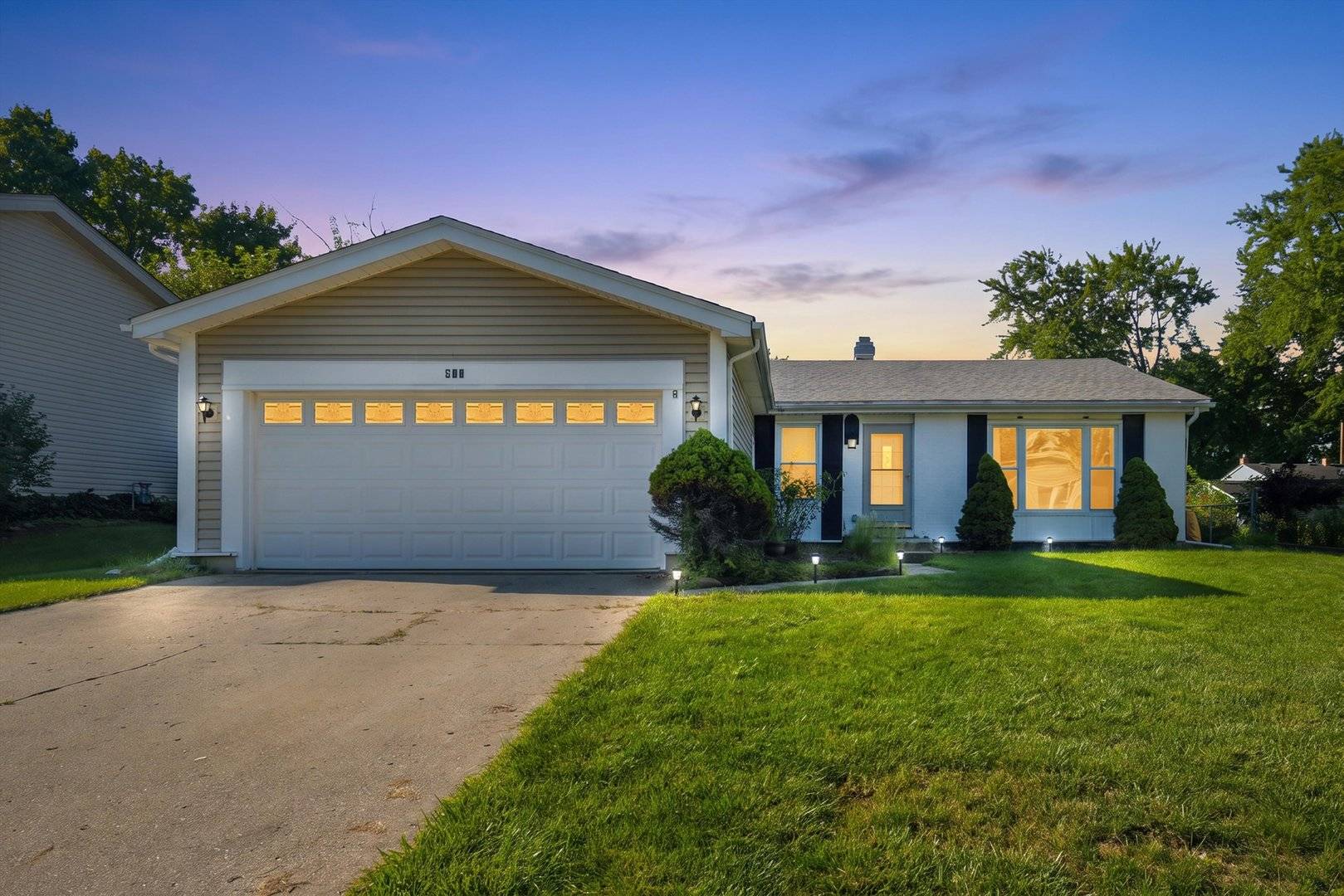 625 W Briarcliff RD, Bolingbrook, IL 60440