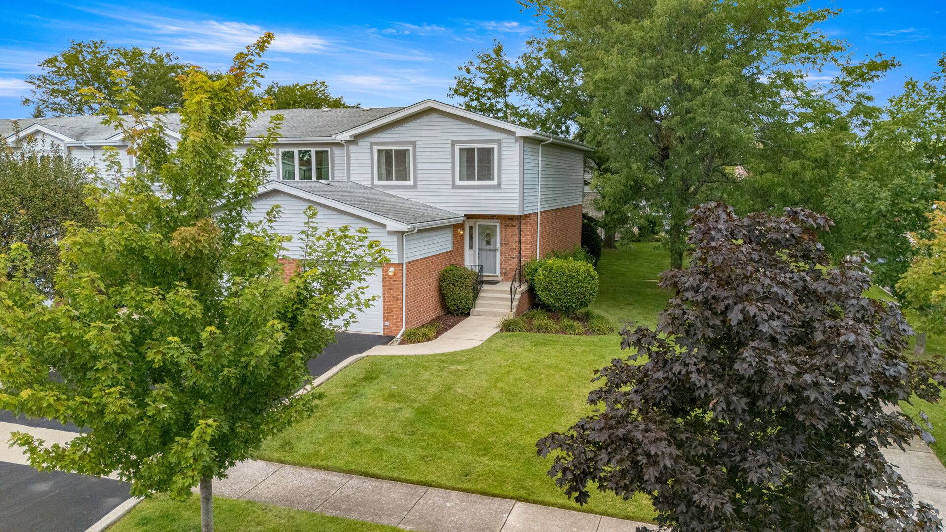 7900 160th ST, Tinley Park, IL 60477
