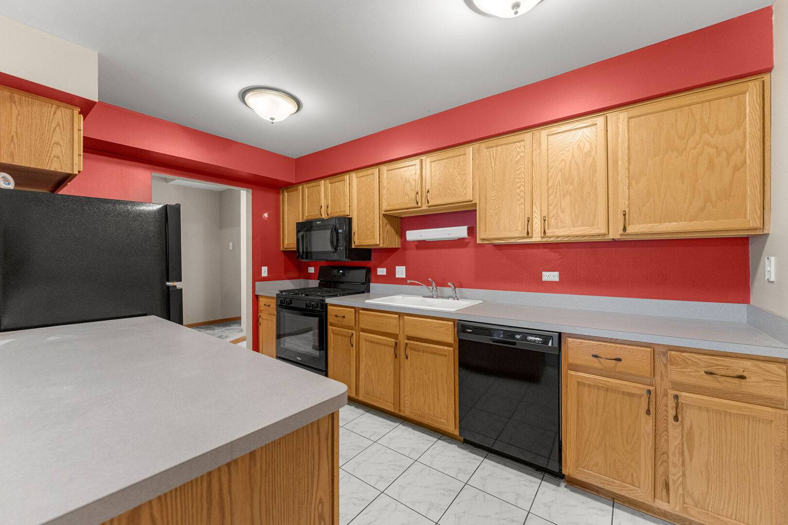 7900 160th ST, Tinley Park, IL 60477