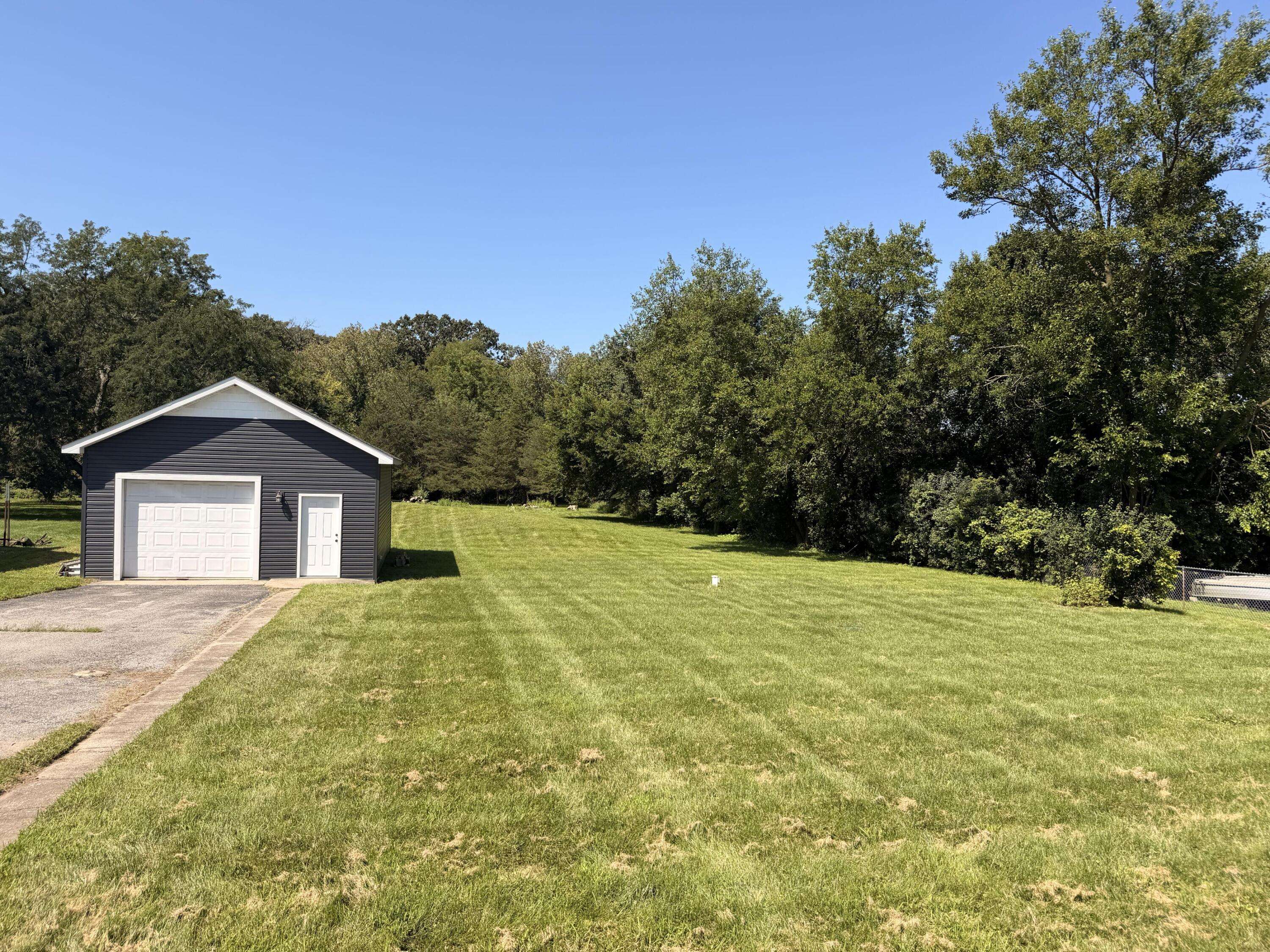 7302 Grand Boulevard, Hobart, IN 46342
