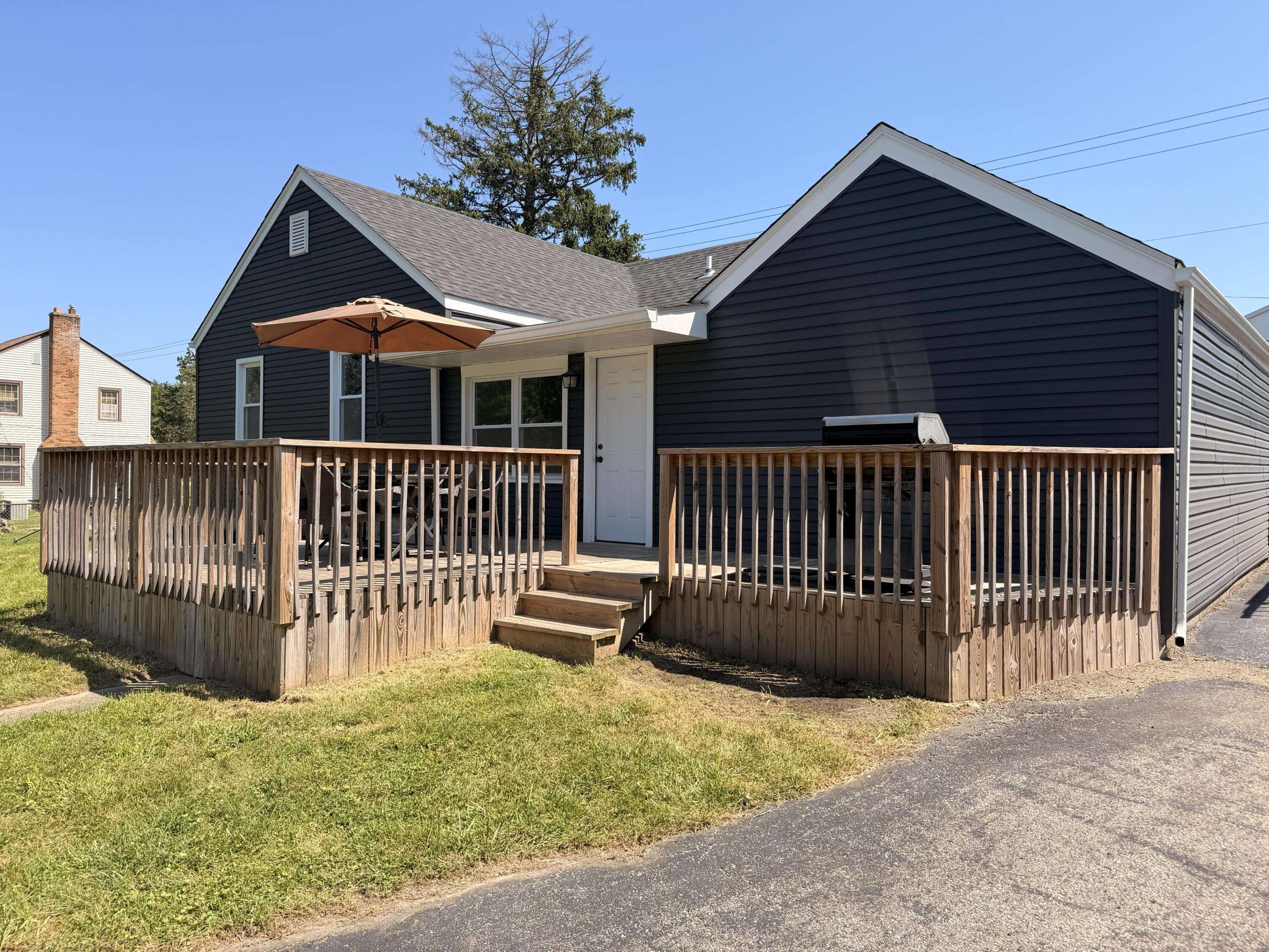 7302 Grand Boulevard, Hobart, IN 46342