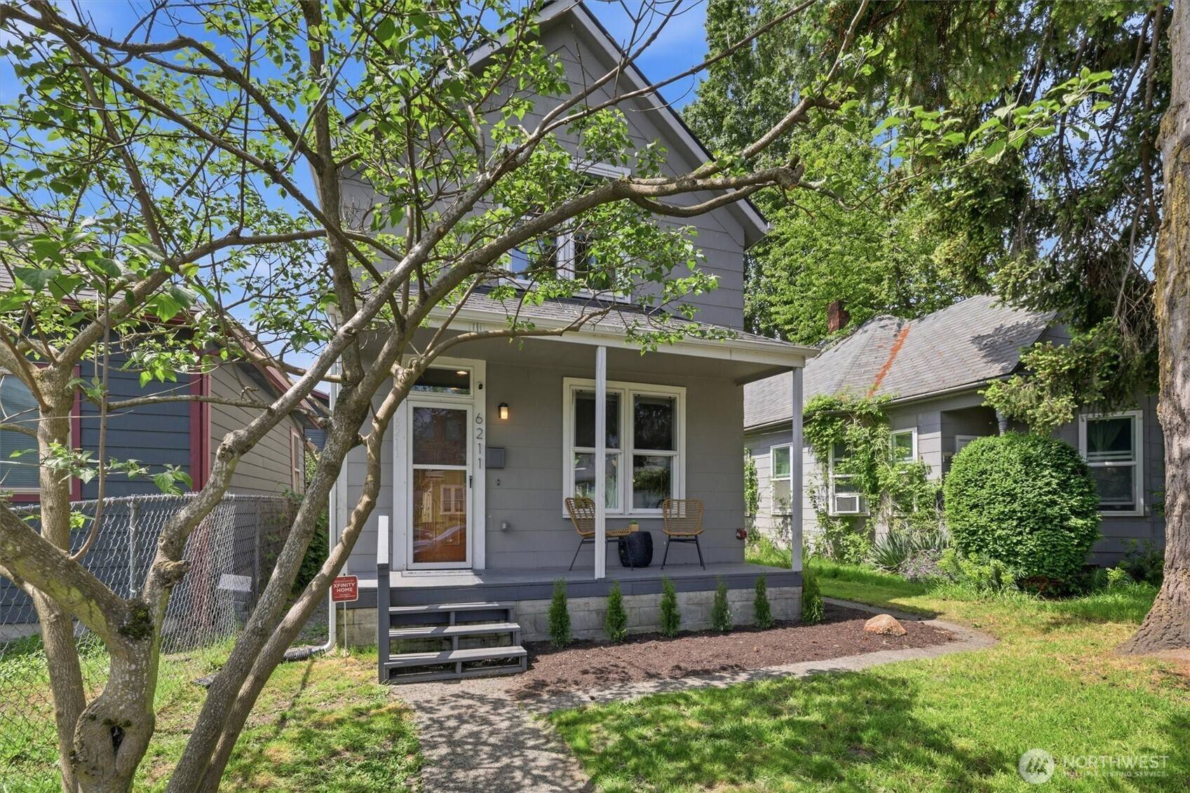 6211 Carleton AVE S, Seattle, WA 98108