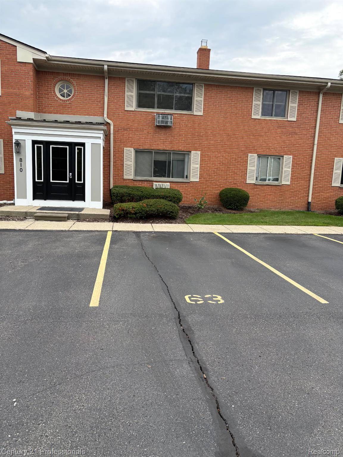 810 Plate ST #205, Rochester, MI 48307