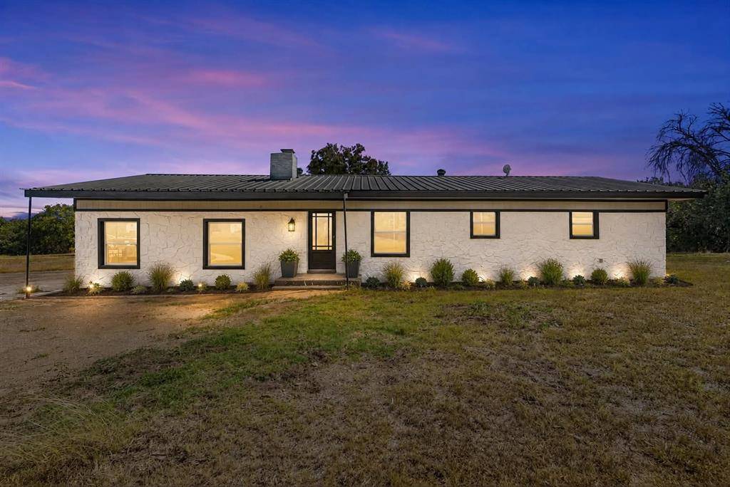 170 High Ridge Drive, Azle, TX 76020