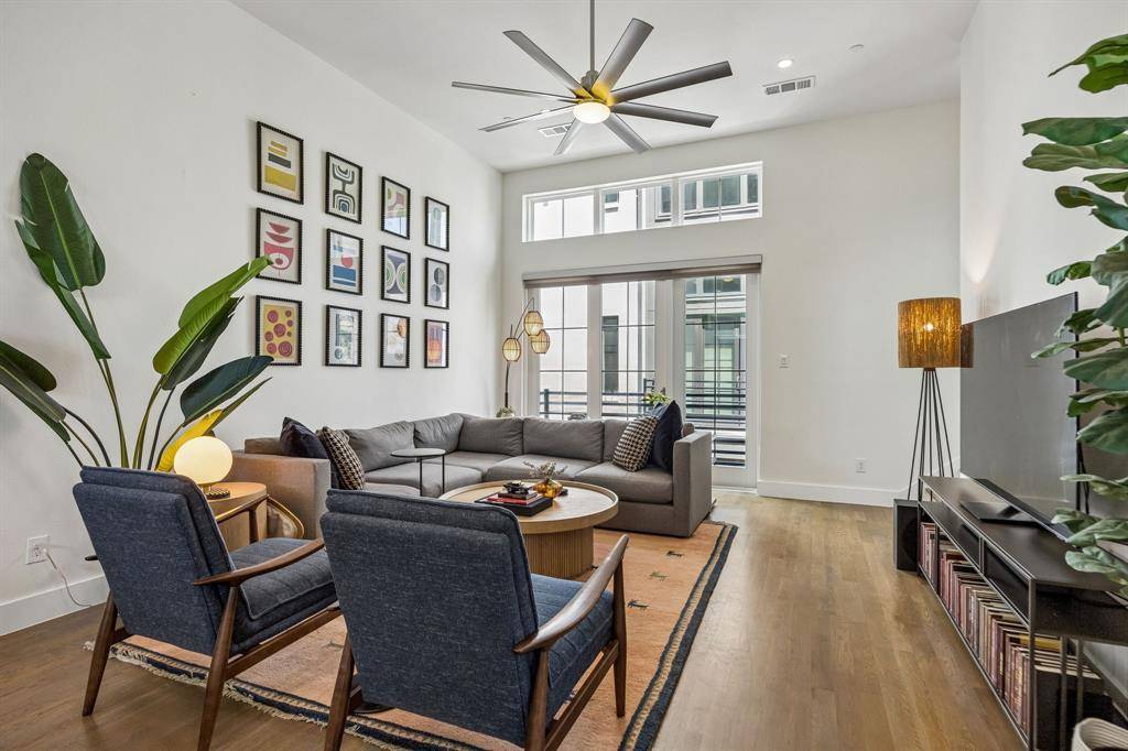 3200 Ross Avenue #37, Dallas, TX 75204