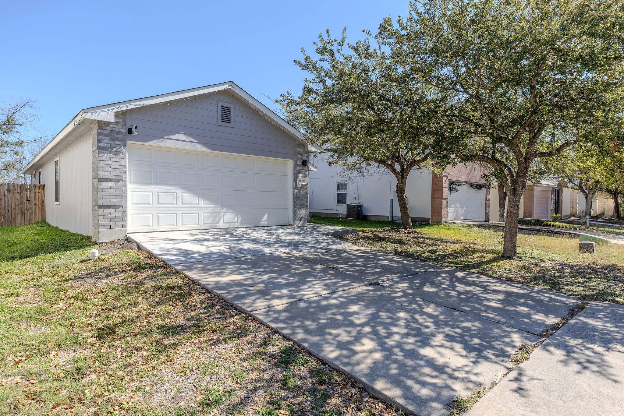 18200 Canopy LN, Manor, TX 78653
