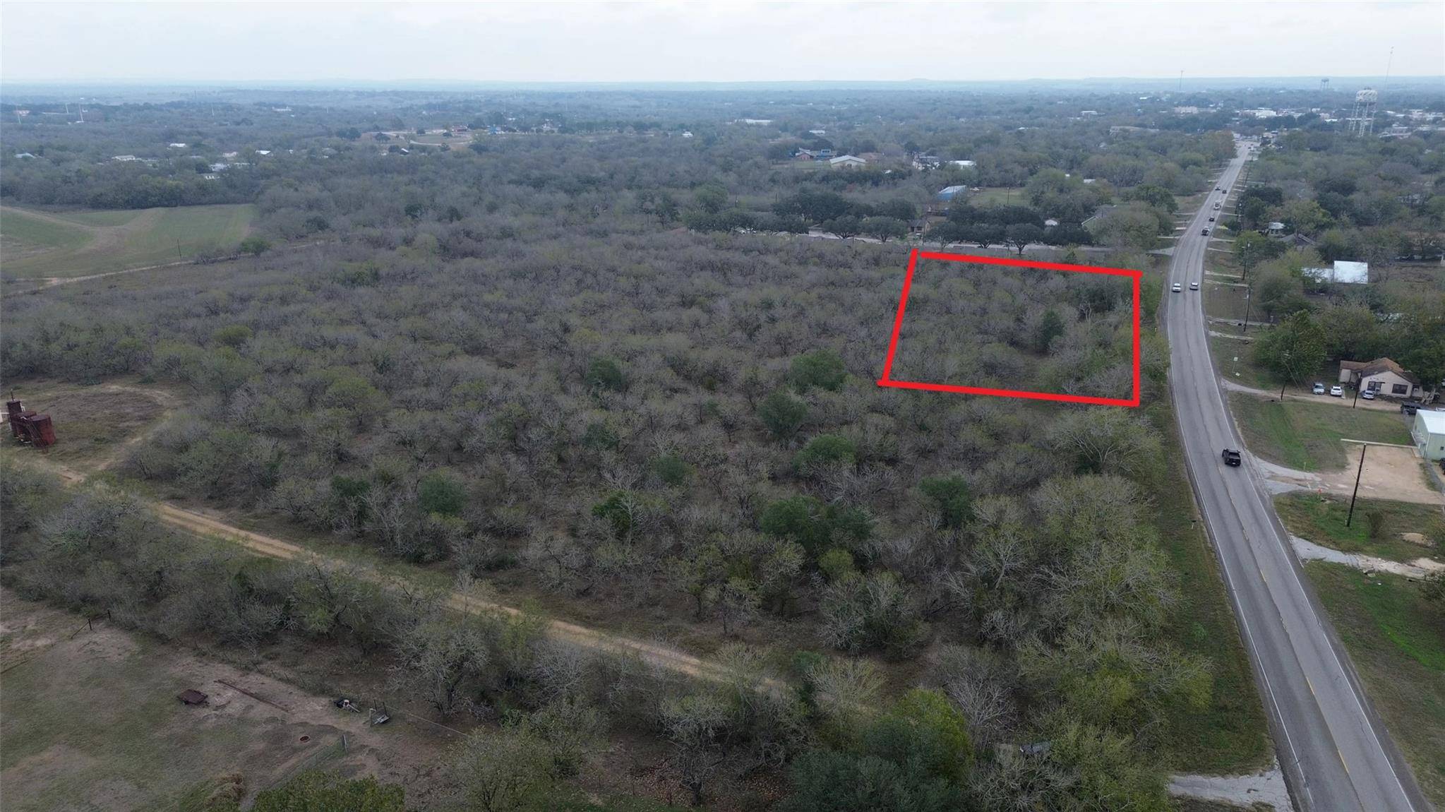 - San Marcos. HWY, Luling, TX 78648