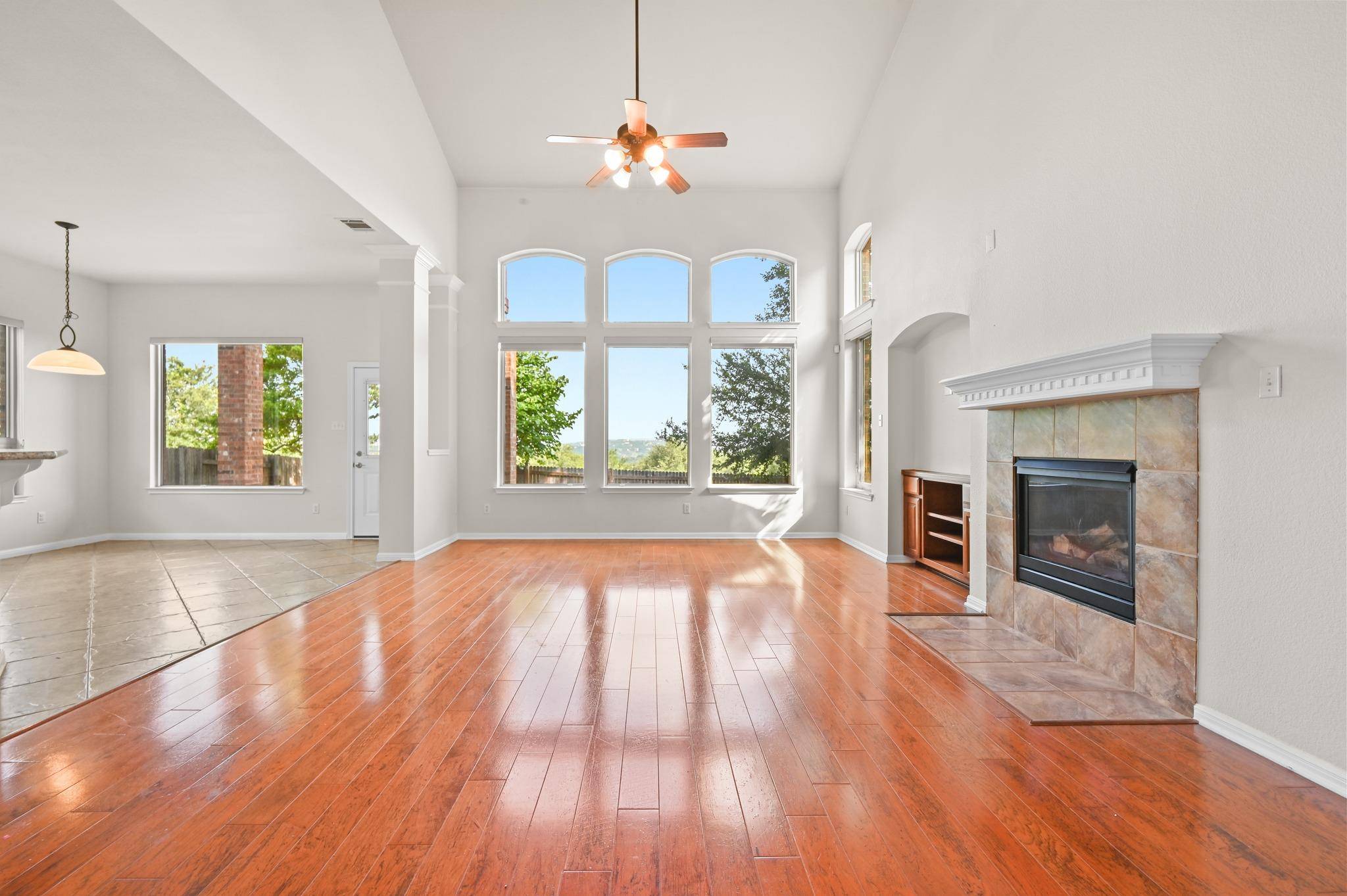 2301 Golden Gate PARK, Austin, TX 78732