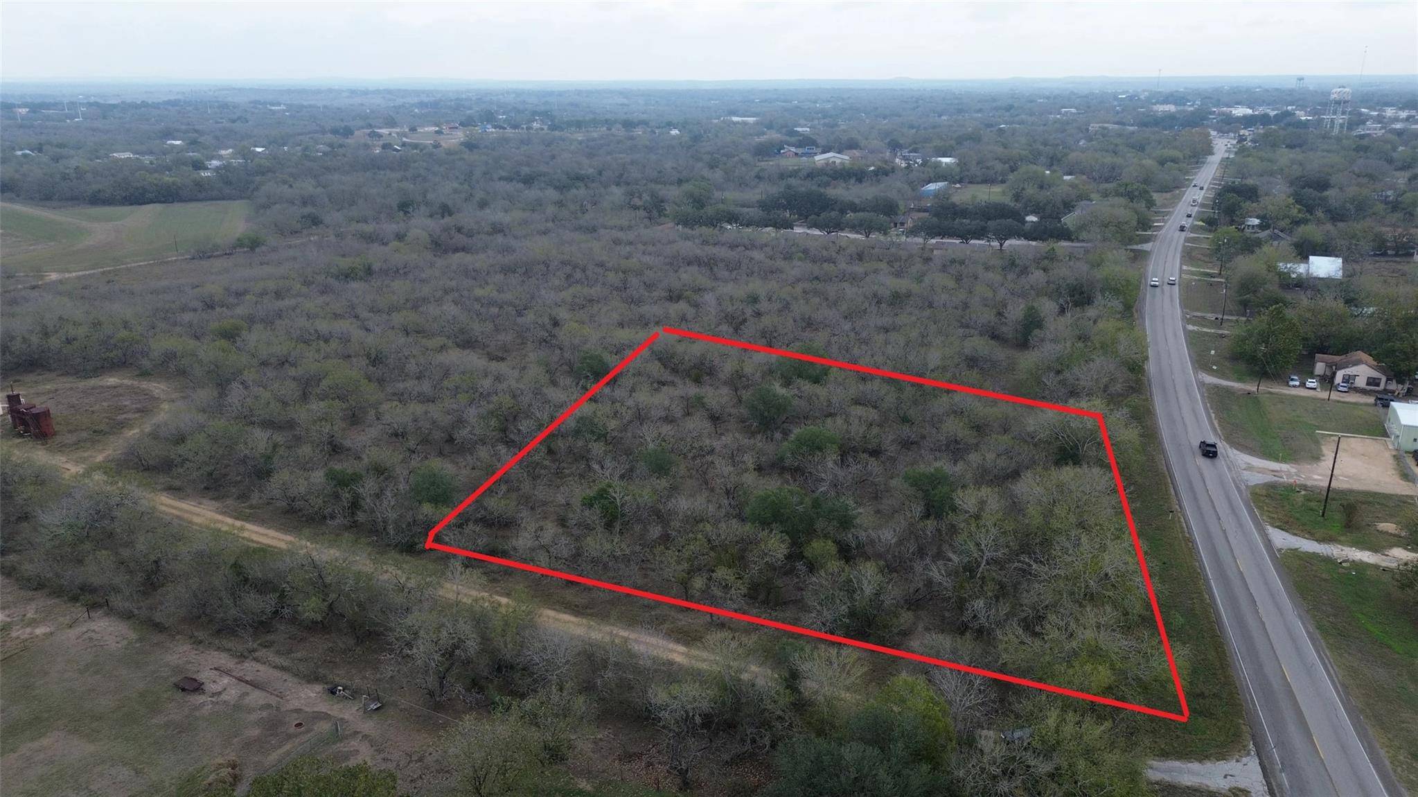 - San Marcos.. HWY, Luling, TX 78648