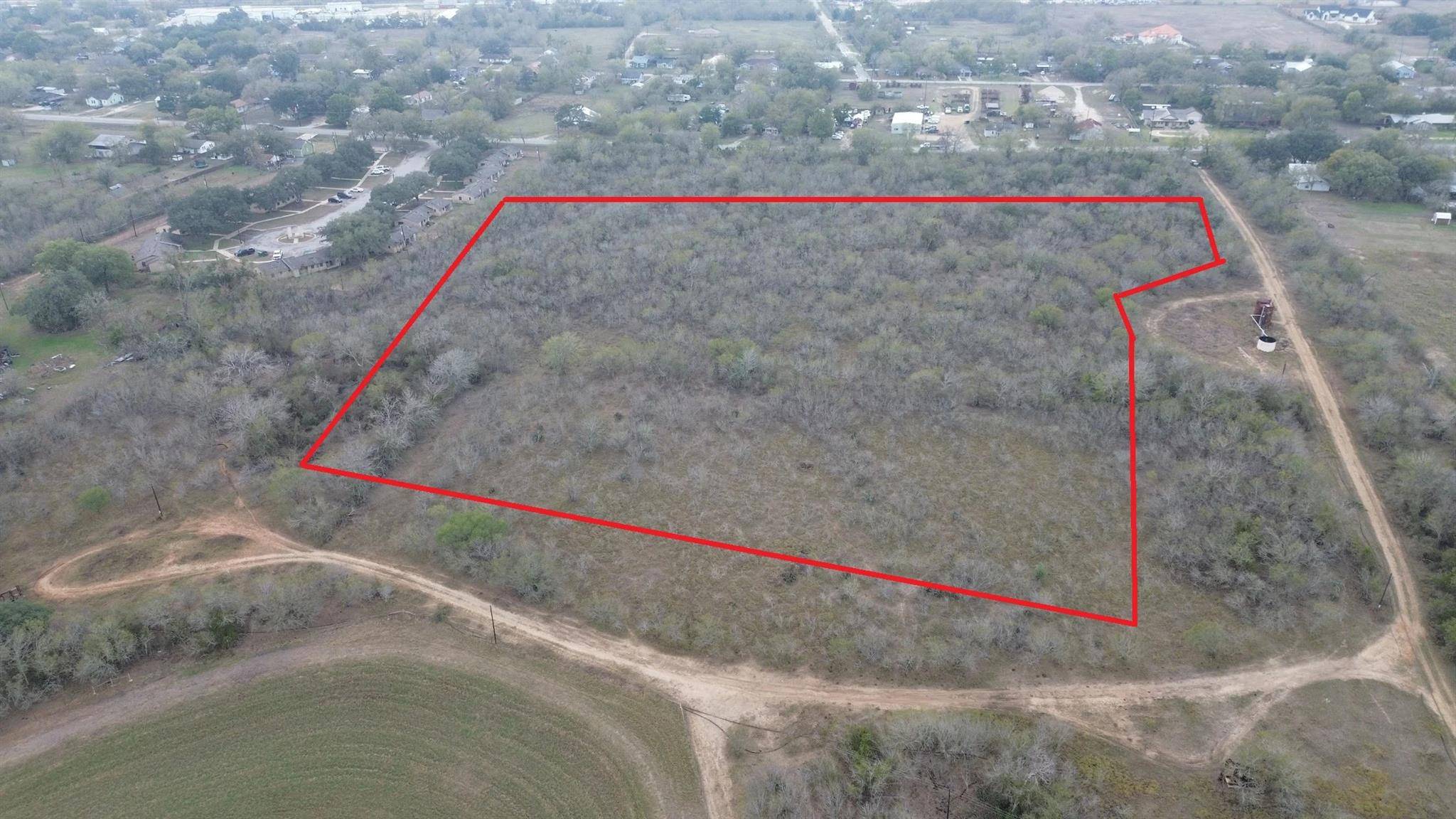 - San Marcoss HWY, Luling, TX 78648
