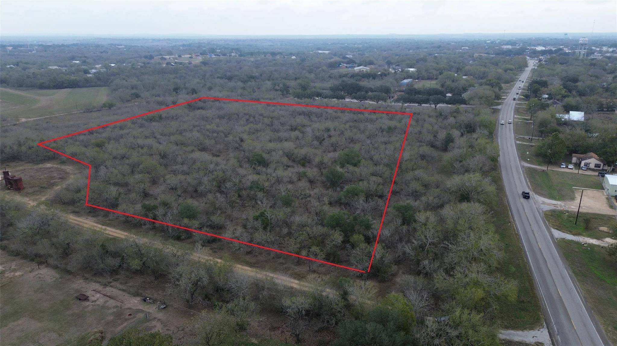- San Marcoss HWY, Luling, TX 78648