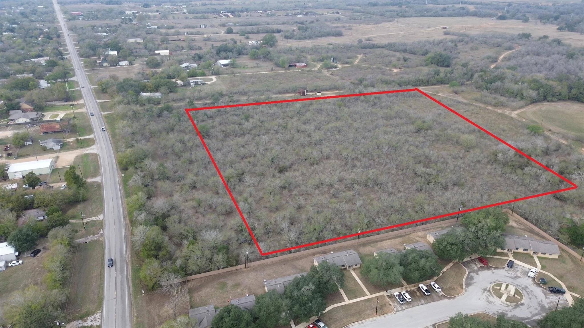 - San Marcoss HWY, Luling, TX 78648