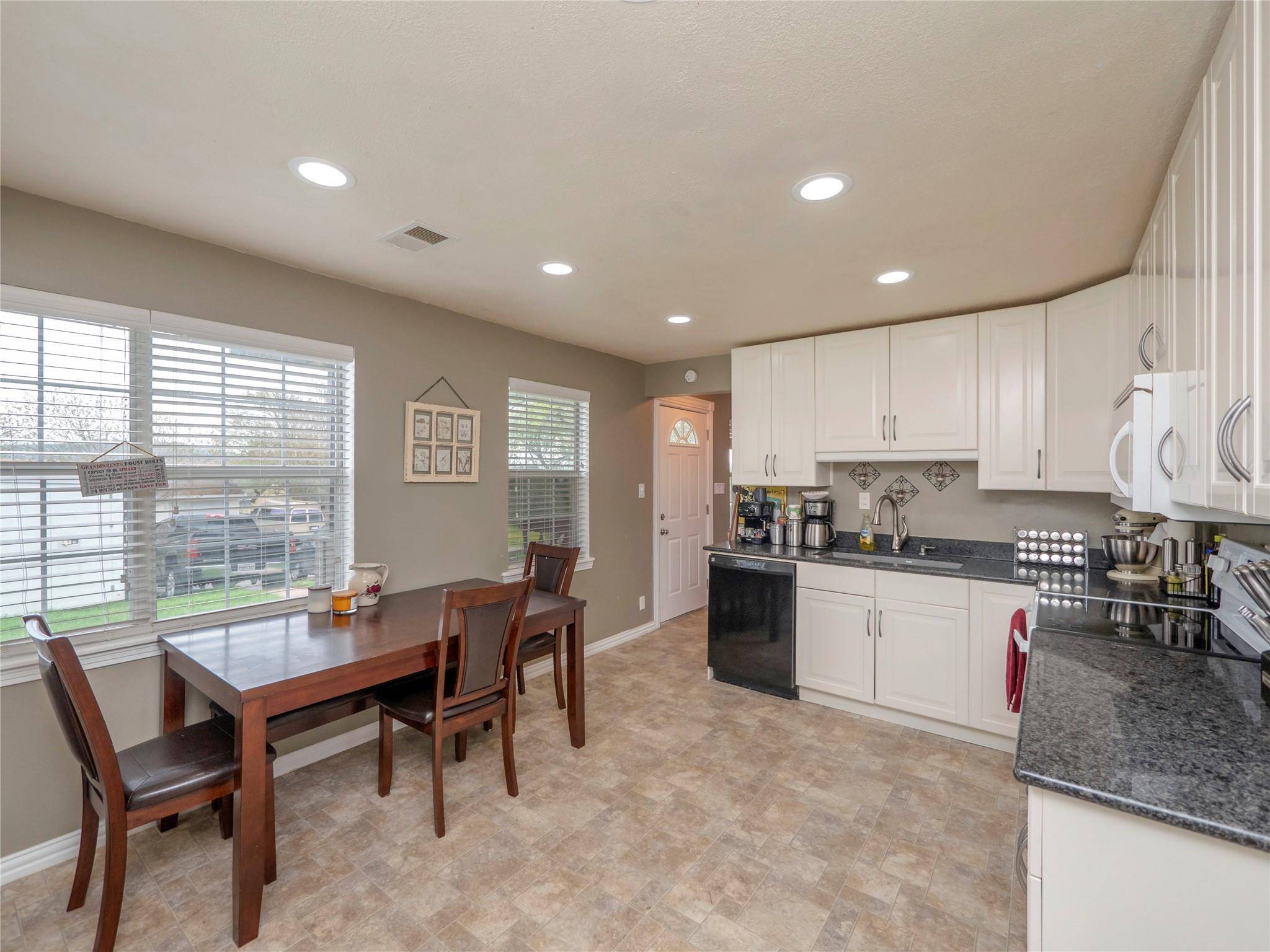 11004 Elm ST, Jonestown, TX 78645