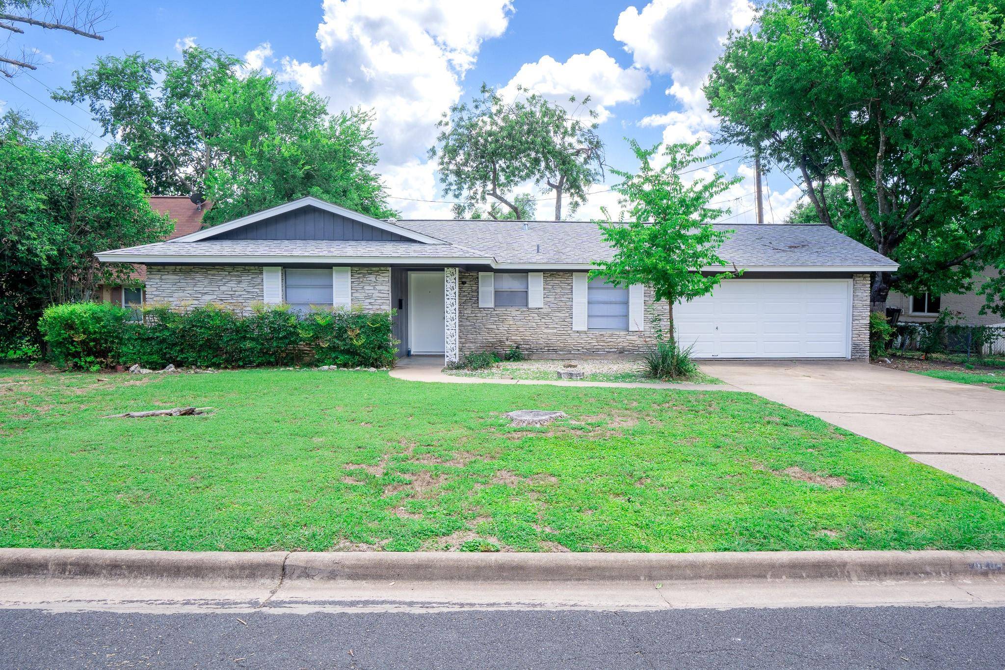 8204 Easter CV, Austin, TX 78757