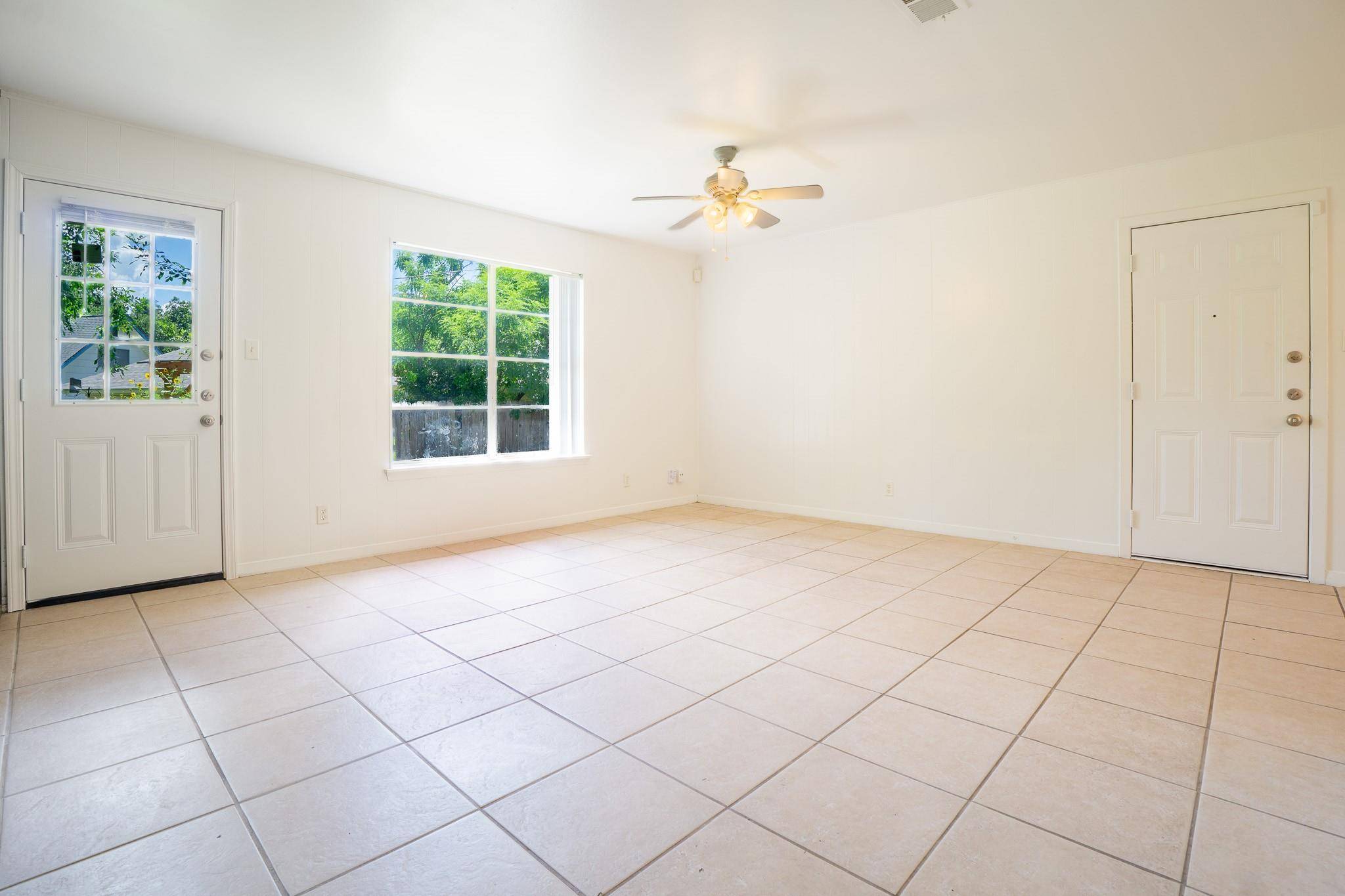 8204 Easter CV, Austin, TX 78757