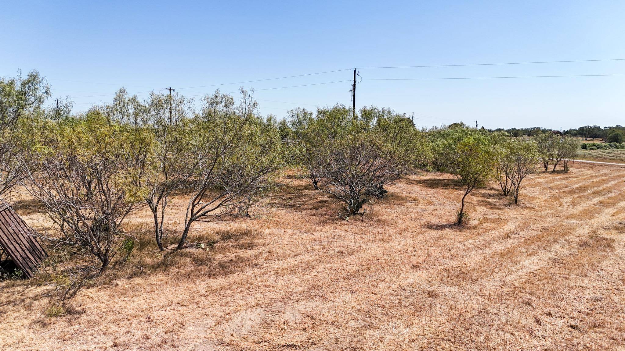 4049 Old Colony Line RD, Dale, TX 78616