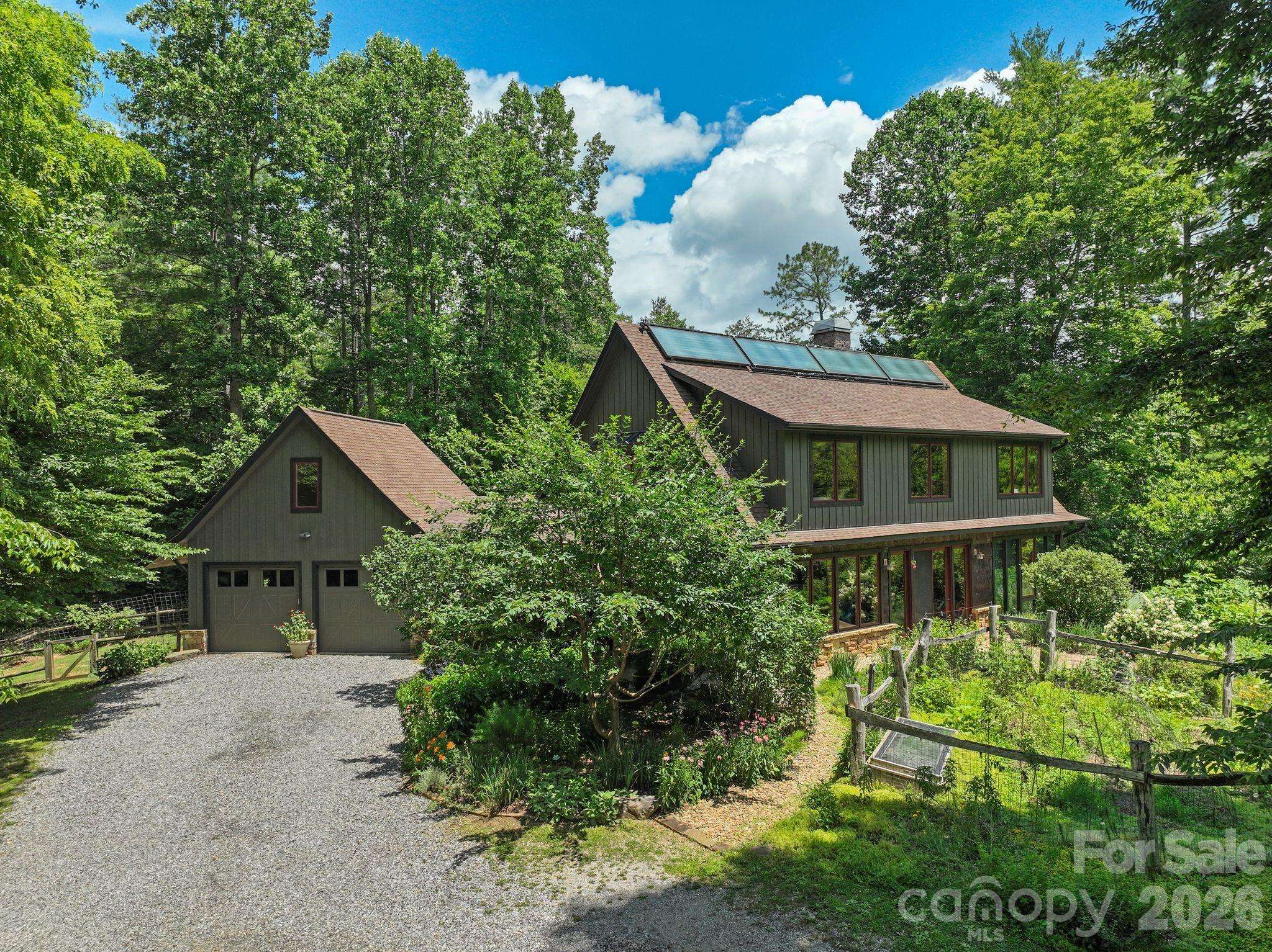 24 Merriwood TRL, Arden, NC 28704