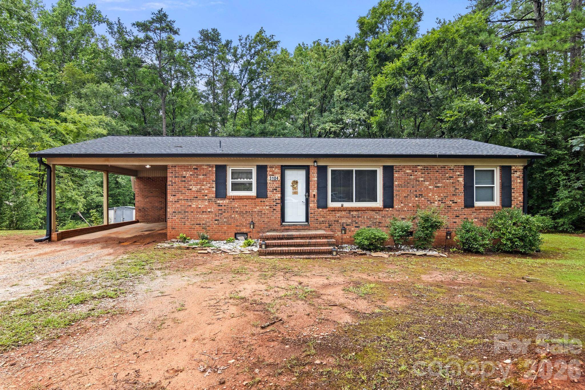 3104 University DR, Lancaster, SC 29720