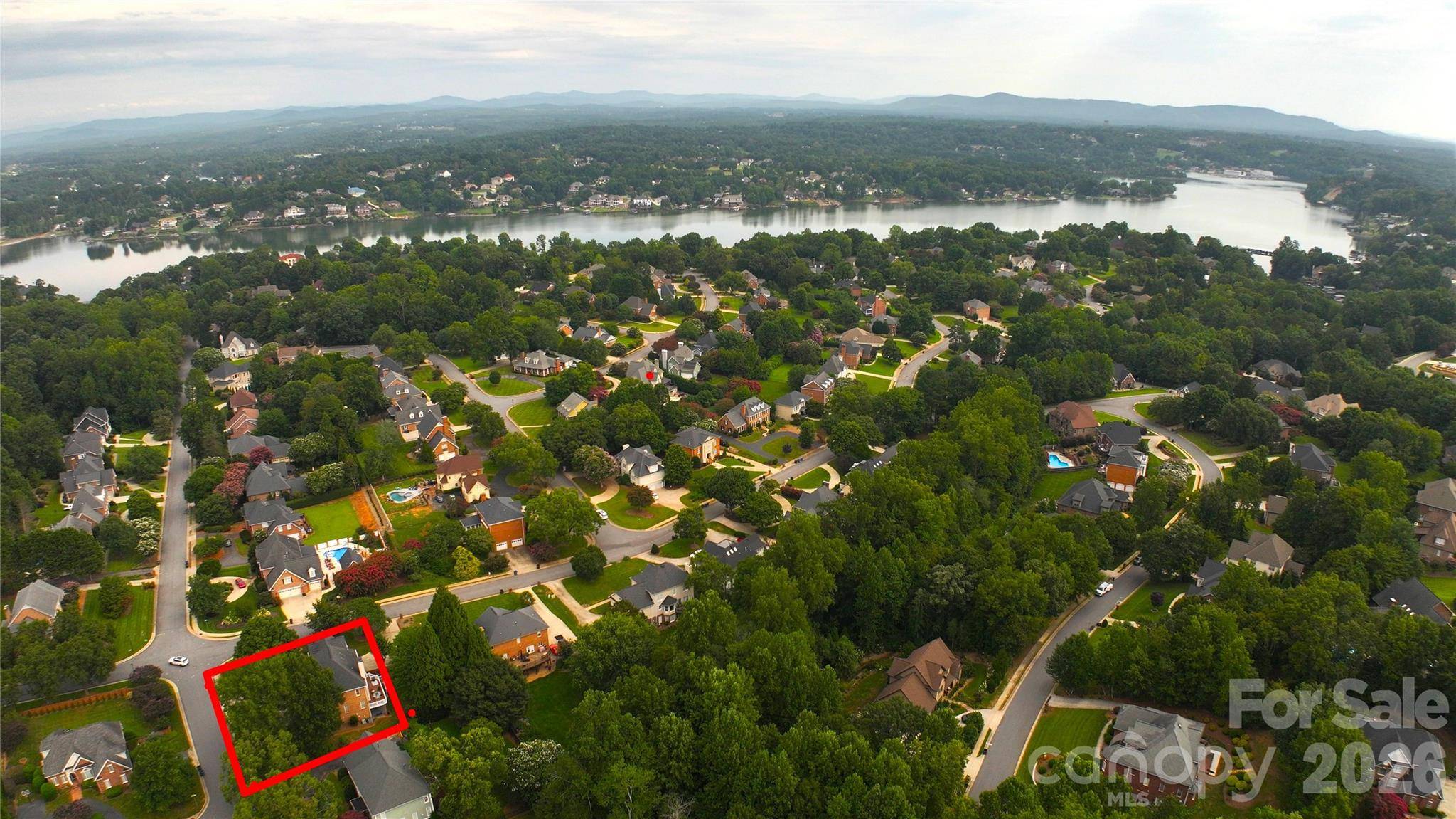 232 40th Avenue DR NW, Hickory, NC 28601