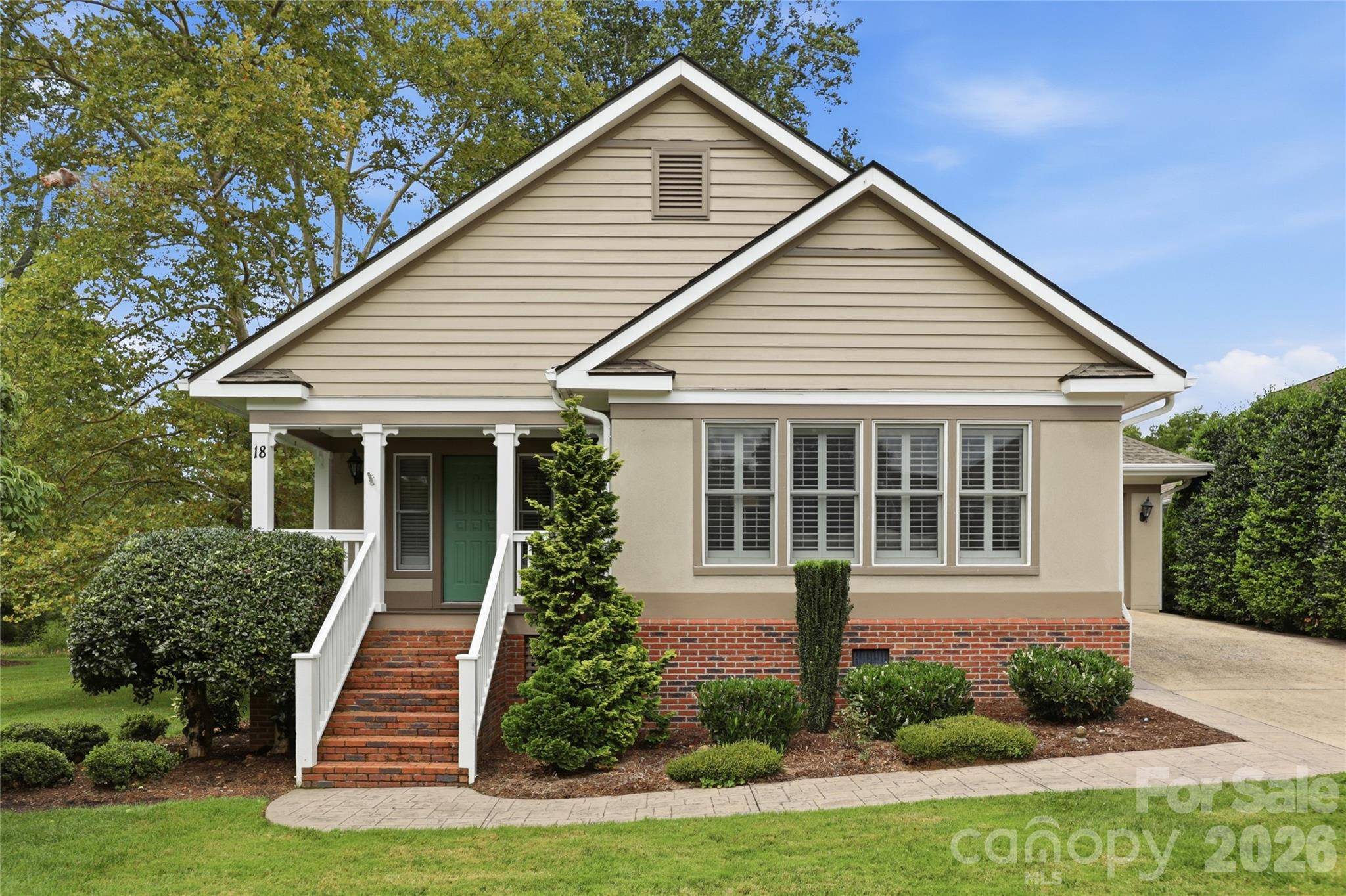18 Creekside WAY, Asheville, NC 28804