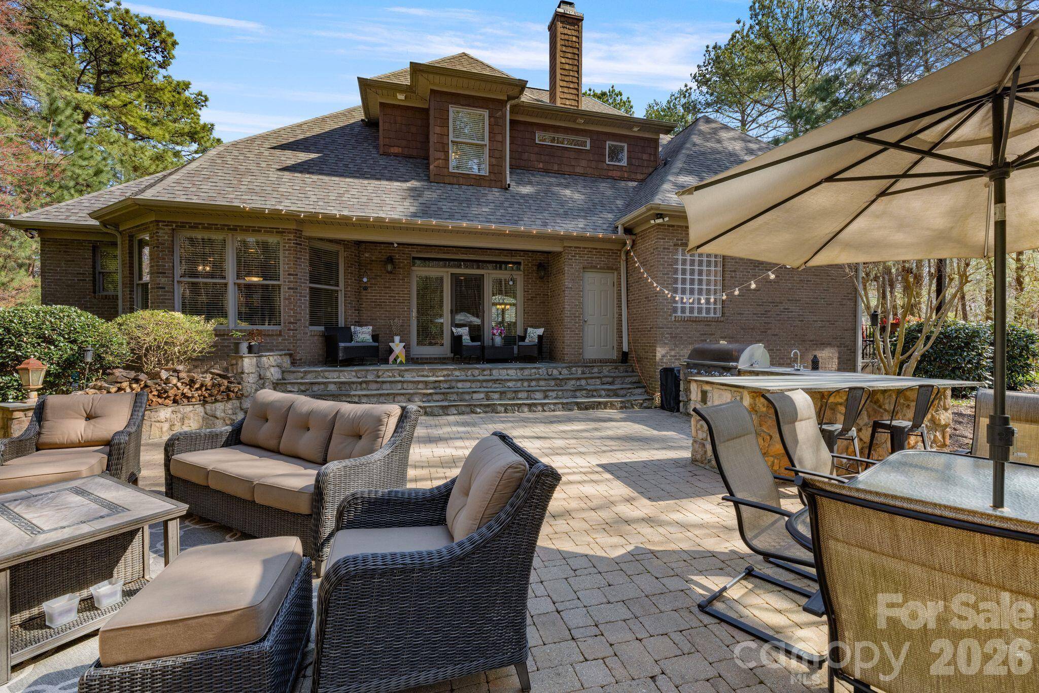 2379 Metcalf DR, Sherrills Ford, NC 28673