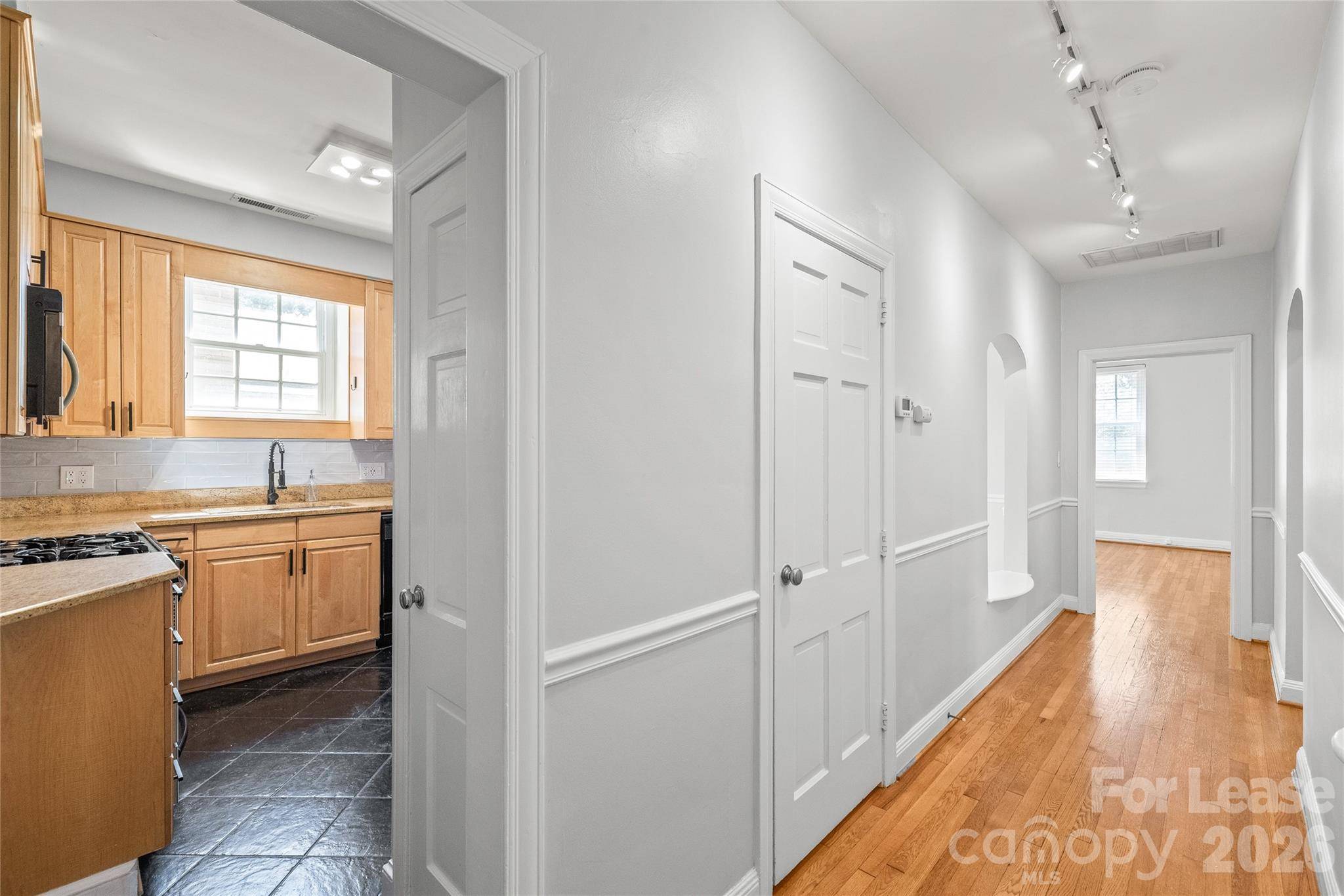 920 Monticello TER #305, Charlotte, NC 28204